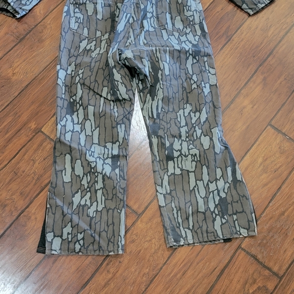 Cabela's men's hunting coveralls - Picture 12 of 13